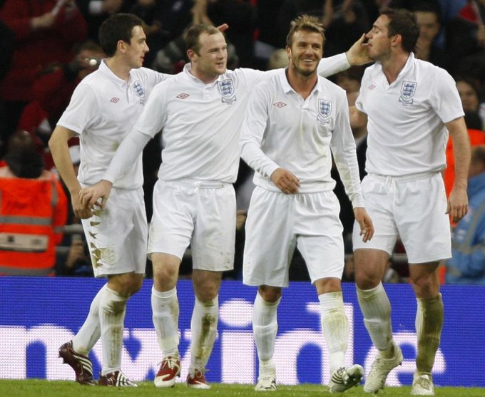 中超联赛的战术转变，各队教练的策略探讨