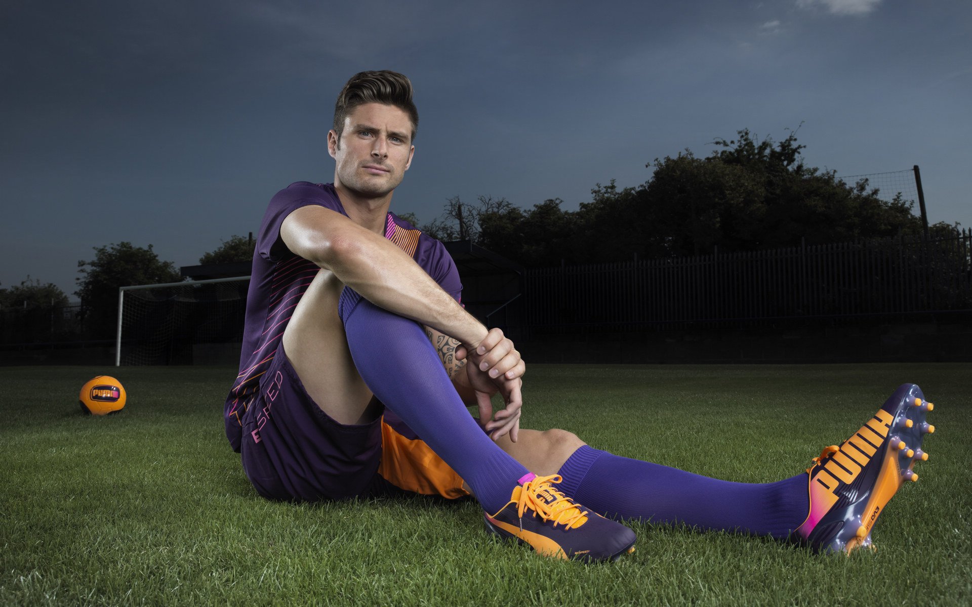 _运动员福利提升：专属训练场地与设备_，运动员训练的地方